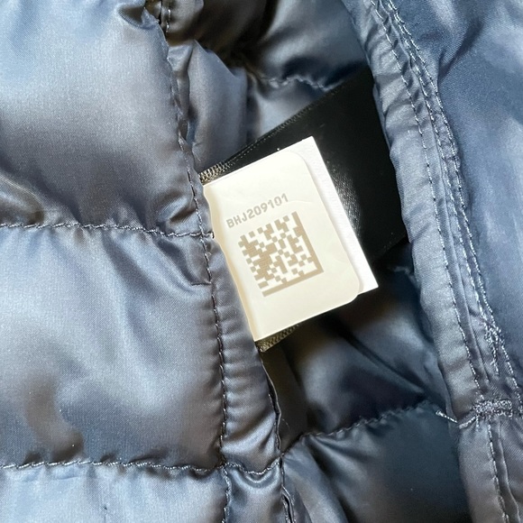 The North Face Men’s ThermoBall Eco Navy Jacket - Picture 6 of 7